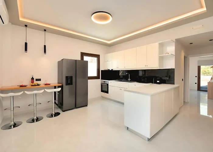 Stafa Privater Pool By Interhome Hébergement de vacances La Canée